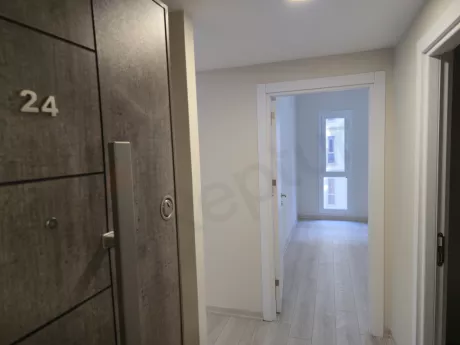 Стамбул Есенюртте жаңа 1+1 пәтер: Күзеті бар және тиімді баға