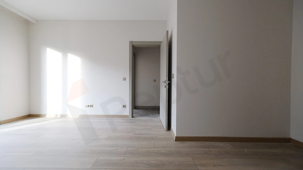 Зейтинбурнуда метро қасындағы азаматтыққа жарамды сәнді жаңа пәтер