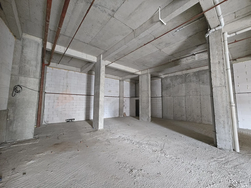 Пендикте метро жанындағы 306 м² жаңа дүкен: Азаматтыққа қолайлы