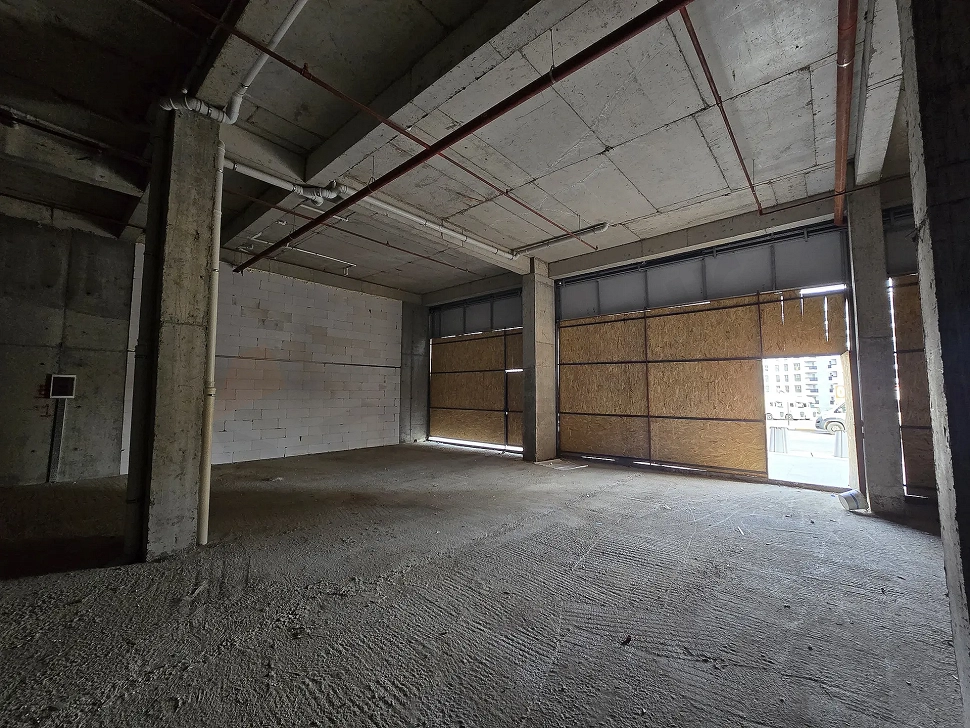 Пендикте метро жанындағы 306 м² жаңа дүкен: Азаматтыққа қолайлы