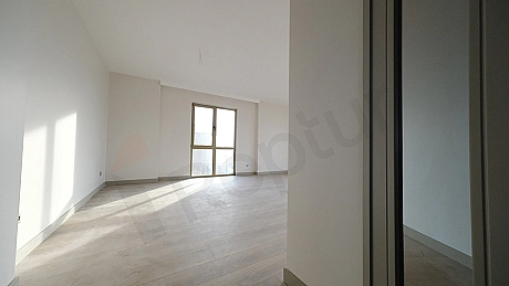 Зейтинбурну: 163 м² жаңа пәтер, метро жанында, азаматтыққа қолайлы