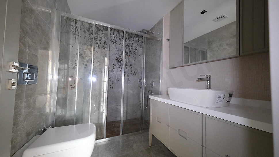 Зейтинбурнуда метро маңындағы жаңа пәтер, азаматтық алуға қолайлы