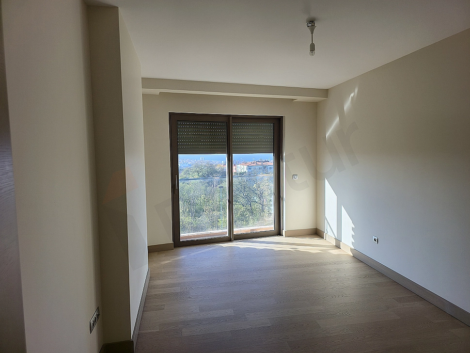 Үскідардағы азаматтыққа жарамды 528 м² премиум дуплекс сатылады