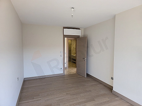 Үскідардағы азаматтыққа жарамды 528 м² премиум дуплекс сатылады