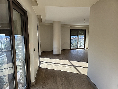 Үскідардағы азаматтыққа жарамды 528 м² премиум дуплекс сатылады