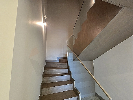 Үскідардағы азаматтыққа жарамды 528 м² премиум дуплекс сатылады