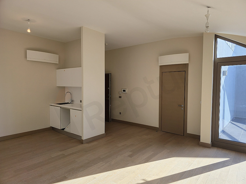 Үскідардағы азаматтыққа жарамды 528 м² премиум дуплекс сатылады