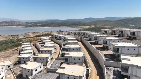 Бодрумда жеке жағажайы бар 2 бөлмелі заманауи вилла сатылады