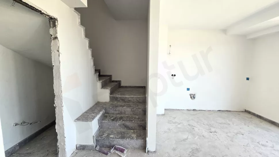 Бодрумдағы бассейні бар жаңа вилла: Азаматтық пен бөліп төлеу