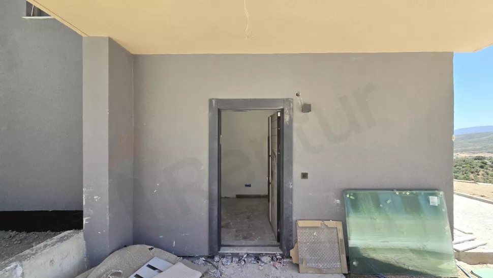 Бодрумдағы бассейні бар жаңа вилла: Азаматтық пен бөліп төлеу